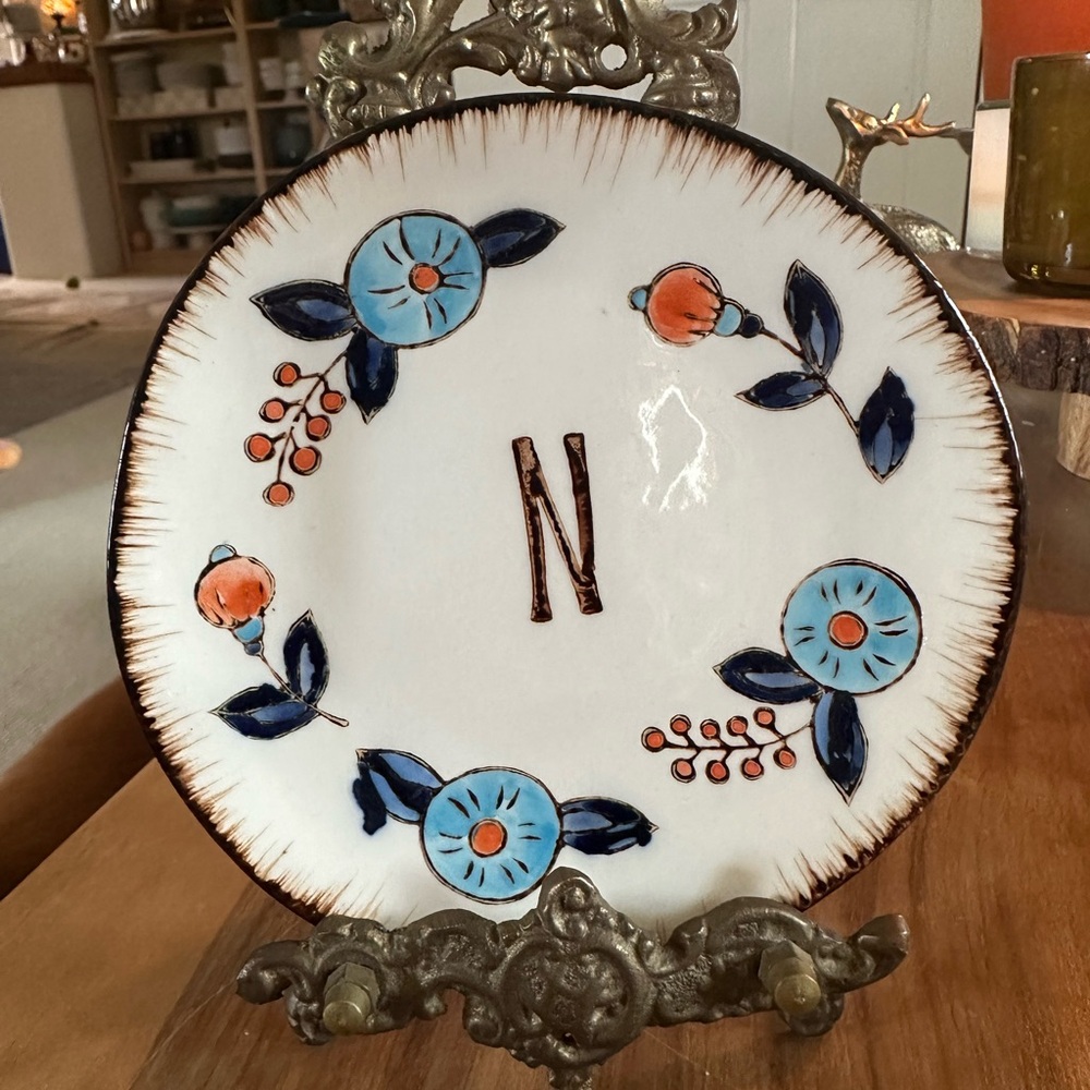 Creative Co-Op Blue and Orange Floral trinket dish with 'N' initial about 4” W